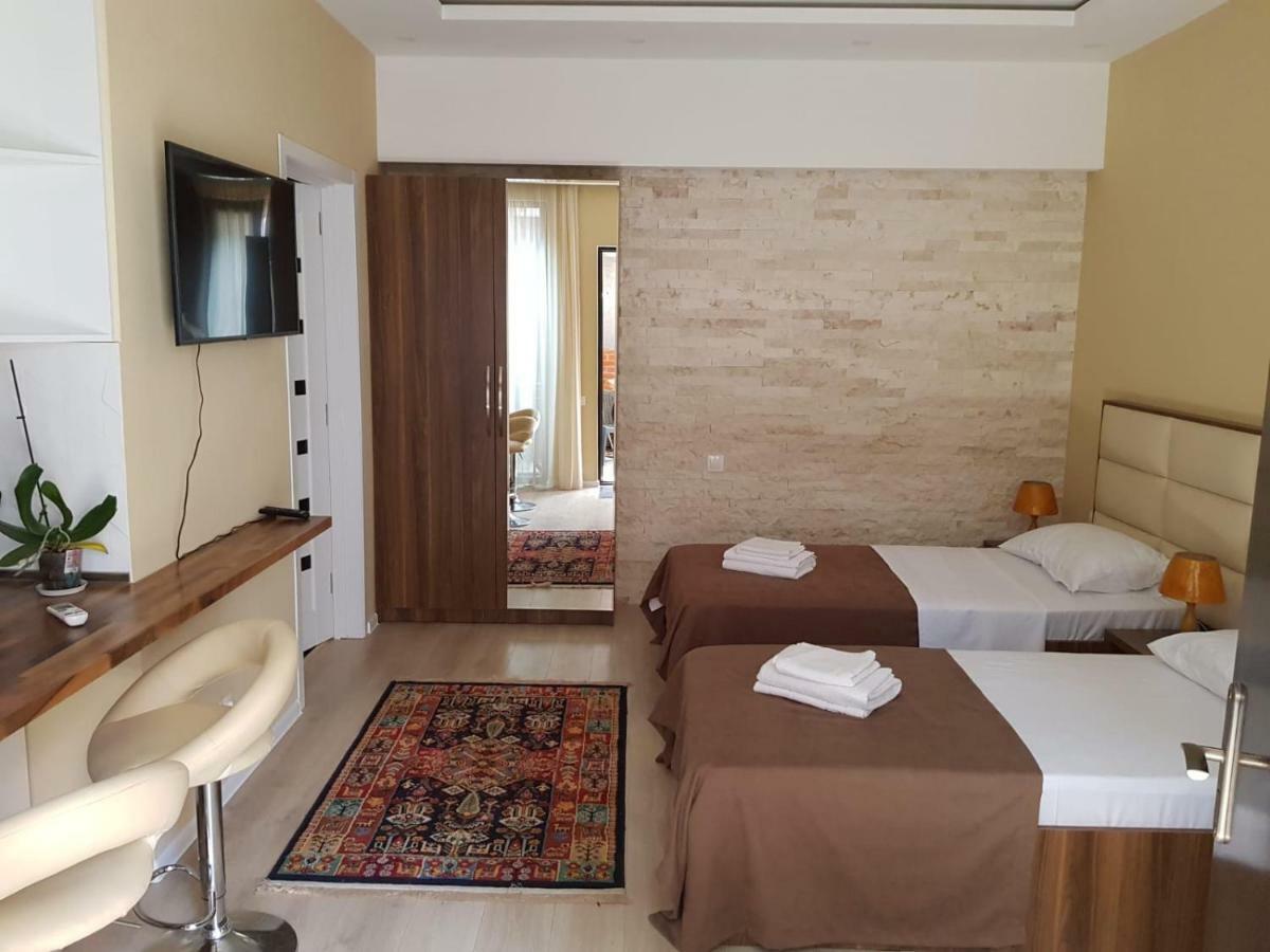 Apart Hotel Avlabari Yard Tbilisi Exteriör bild